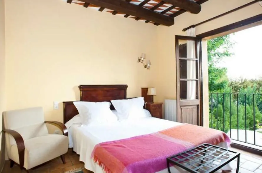 Hostal La Riera Torroella de Montgrí 3*,