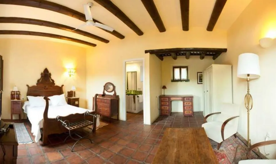 Hostal La Riera Torroella de Montgrí İspanya